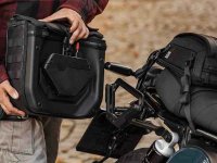 SWモテックの「V-LOC サイドキャリア／サイドバッグ」がアクティブから発売！ メイン
