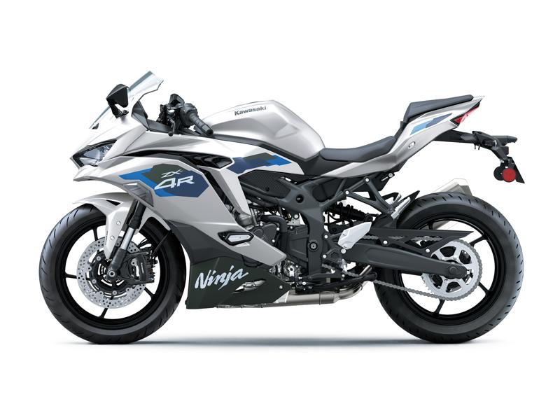 カワサキからスーパースポーツモデル「Ninja