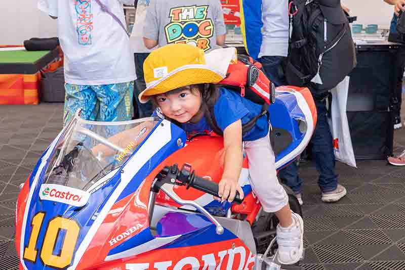 「MotoGP Fan Fest Tokyo」が9/30秋葉原で開催！ 小椋藍やクアルタラロら現役ライダー11名が集結 記事3