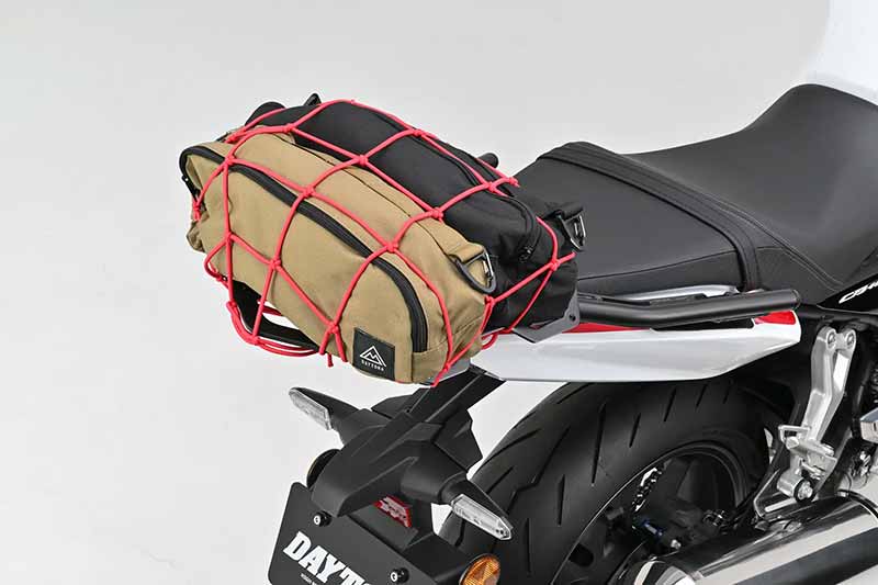 デイトナから CB400 SUPER FOUR E-Clutch(’26)用のカスタマイズパーツが続々登場! 記事13