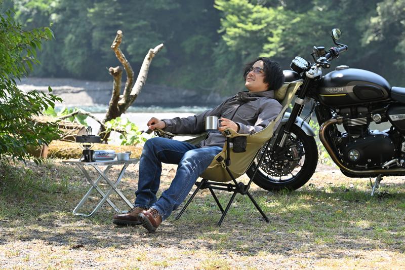 【新商品】バイクに積める大人気アウトドアチェアに待望のハイバックモデルが登場!「WIDE/REST