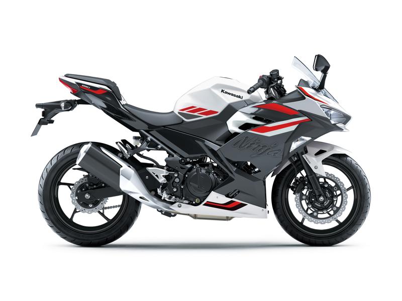 カワサキからライダーのニーズをパッケージしたスポーツモデル「Ninja