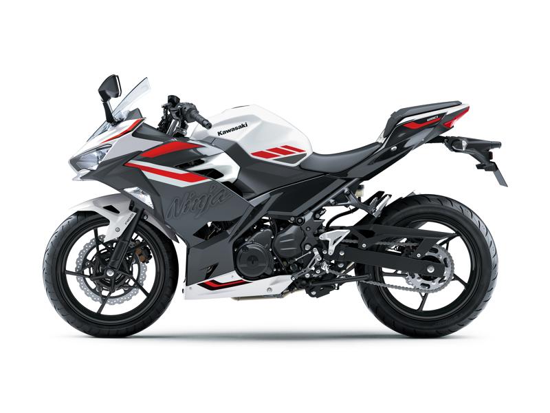 カワサキからライダーのニーズをパッケージしたスポーツモデル「Ninja