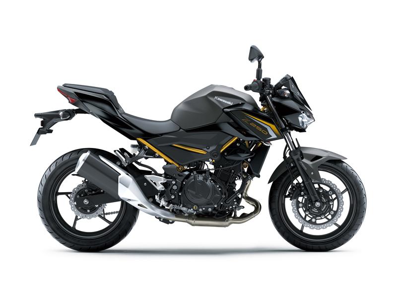 カワサキから躍動感あふれるスタイリングのスーパーネイキッドモデル「Z250」「Z400」を2026年9月5日(土)に発売