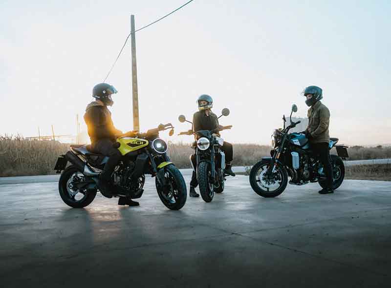 【ハスクバーナ・モーターサイクルズ】Pilenシリーズの試乗と購入でアクセサリー・アパレルが当たる「Pilen Test Rideキャンペーン」を10/31まで実施 記事1