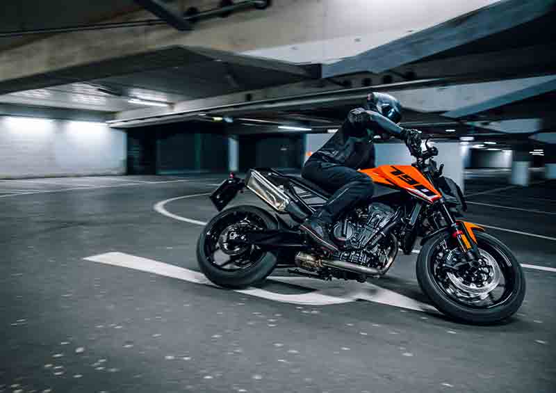 【KTM】正規ディーラー「KTM 大阪中央」が9/17にグランドオープン! 記事1