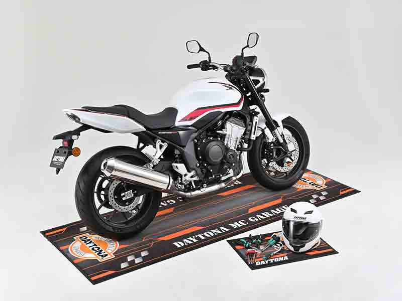 デイトナから「フロアマット／マルチマット」が発売！ バイク整備時の床汚れを防いで水洗いもOK 記事10