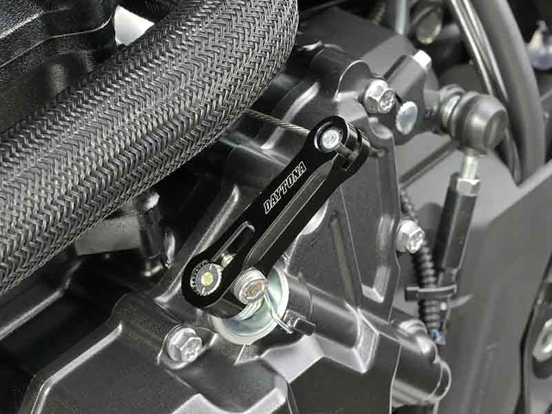 クラッチ操作が軽くなる！ デイトナから「GSX-8R/S/T/TT、Vストローム800/DE用 ライトクラッチレリーズアーム」が発売 記事1