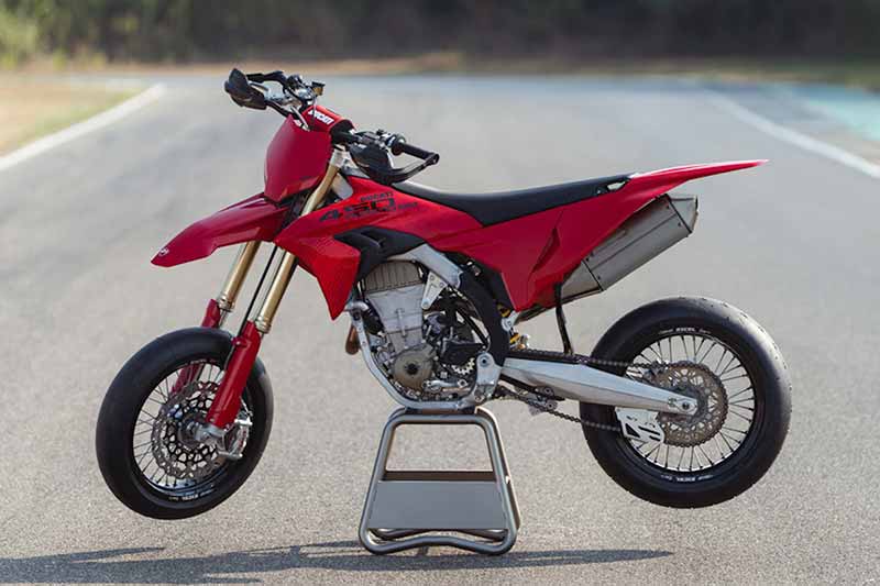 Desmo450 SM 記事2