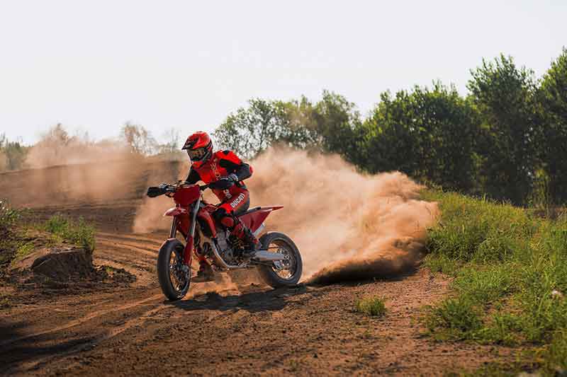 Desmo450 SM 記事4