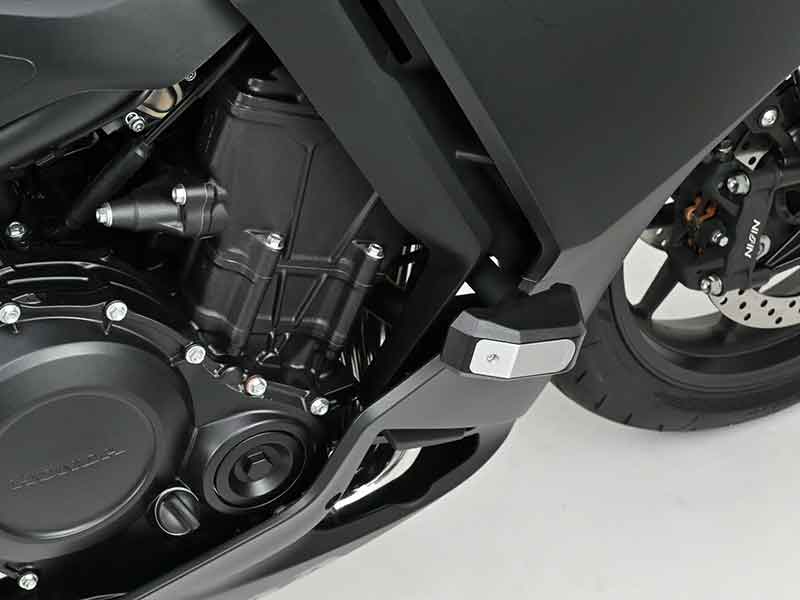 デイトナの「エンジンプロテクター」に CBR400R FOUR E-Clutch（’26）用が登場！ 記事9