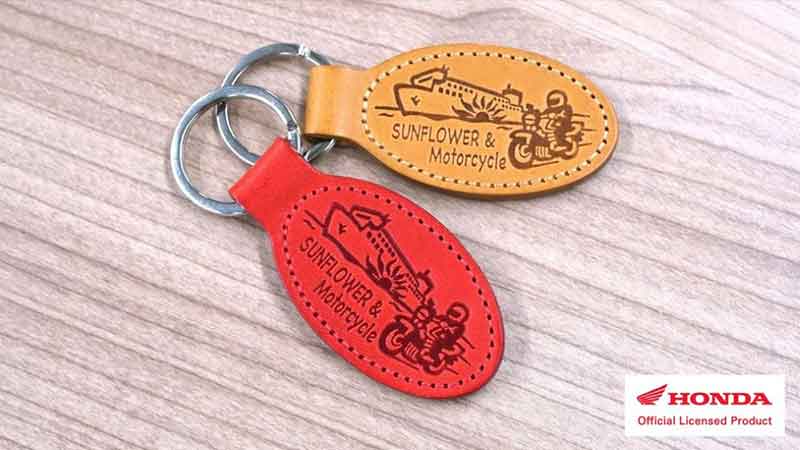 「さんふらわあ×Honda×クシタニ レザーキーホルダー」3社コラボアイテムが10/8より船内ショップで販売開始 記事1